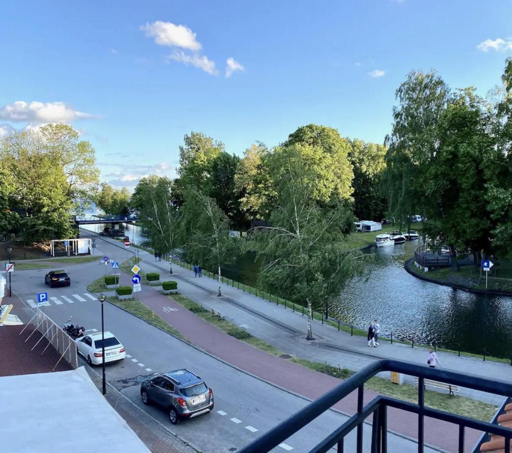 Piekny Apartament Z Widokiem Na Jezioro Niegocin Appartement Giżycko Buitenkant foto